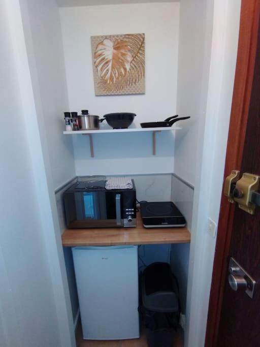 Le Ptit Nid De Louviers Tv/Fibre Daire Dış mekan fotoğraf